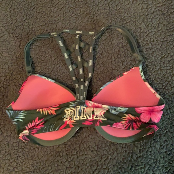 vs pink size 32C bra: worn once - Picture 2 of 3